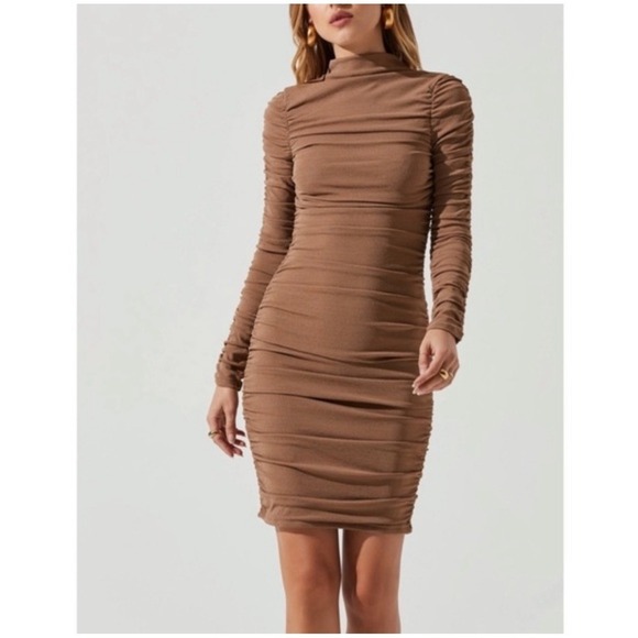 ASTR The Label Dresses & Skirts - ASTR The Label Ruched Mock Neck Long Sleeve Bodycon Mini Dress Tan Size‎ M
